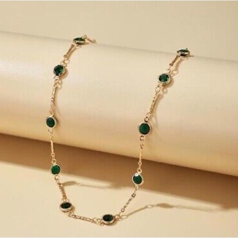 Choker - Picture 2 of 4